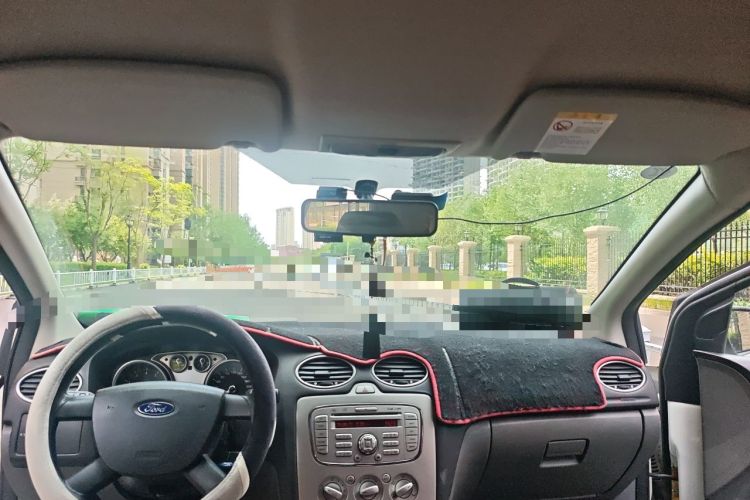 Used Ford Focus 2013 Hatchback Classic 1.8L Manual Base Model Headliner