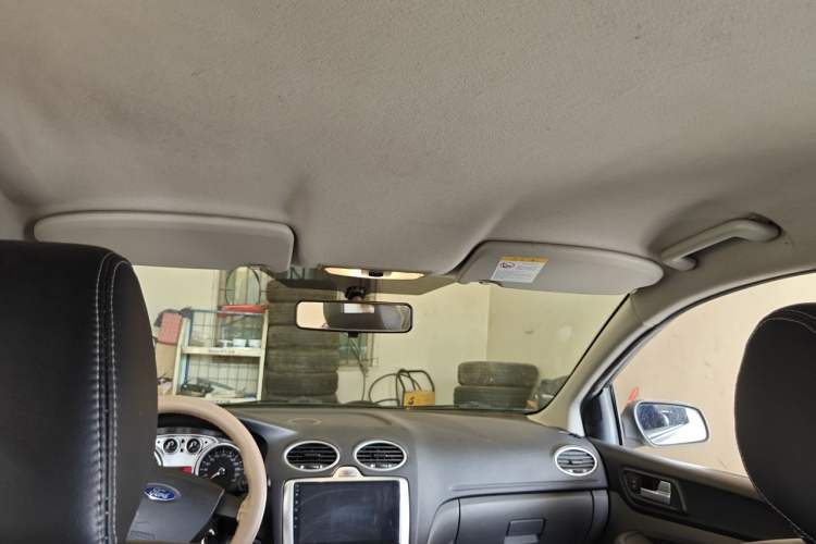 Used Ford Focus 2013 Hatchback Classic 1.8L Manual Base Model Headliner