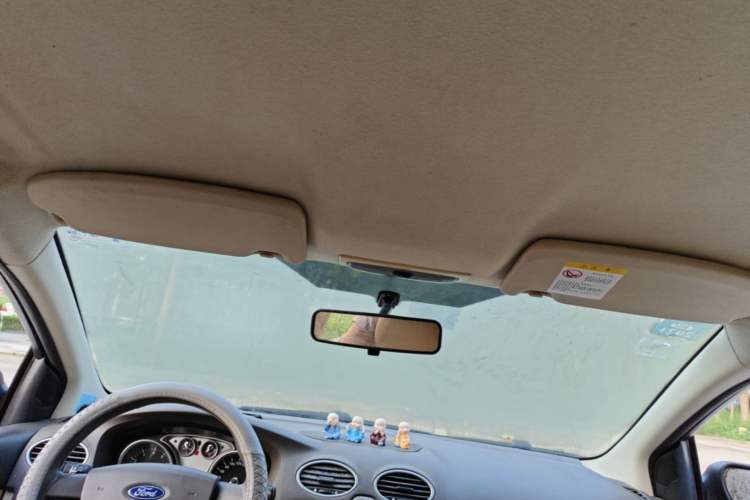 Used Ford Focus 2013 Sedan Classic 1.8L Automatic Base Model Headliner