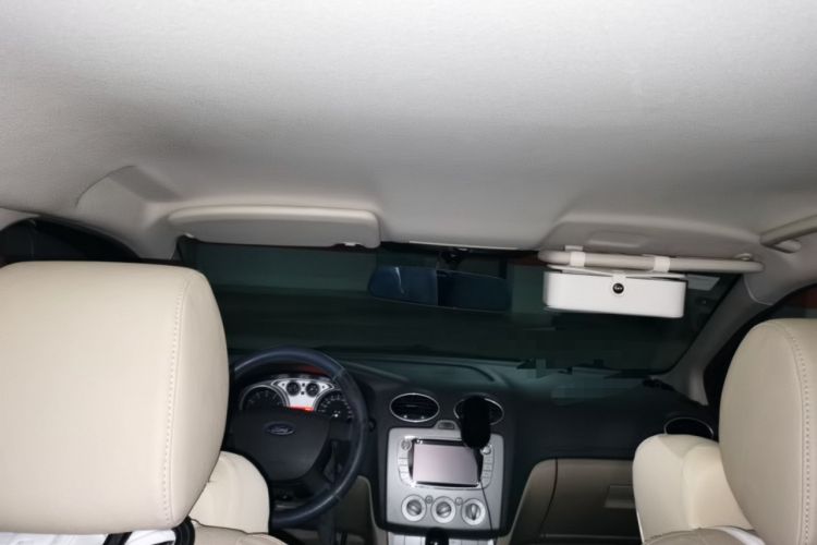 Used Ford Focus 2013 Sedan Classic 1.8L Automatic Base Model Headliner