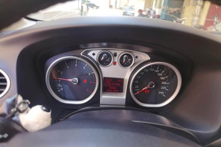 Used Ford Focus 2013 Hatchback Classic 1.8L Manual Base Model Instrument Cluster
