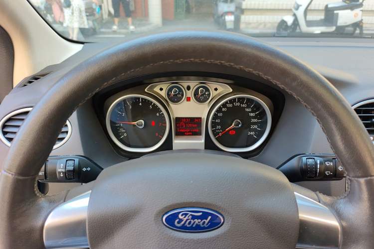 Used Ford Focus 2013 Hatchback Classic 1.8L Automatic Fashion Edition Instrument Cluster