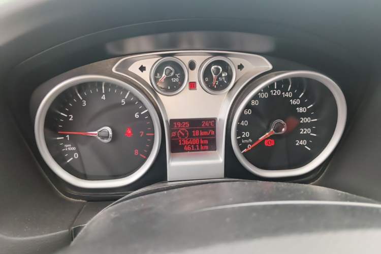 Used Ford Focus 2013 Hatchback Classic 1.8L Manual Base Model Instrument Cluster