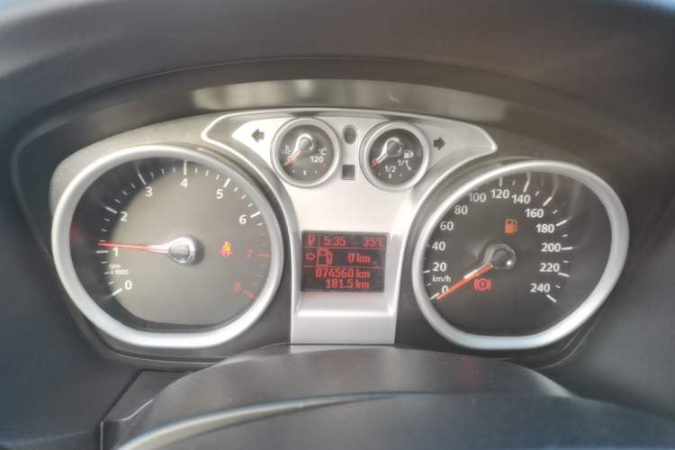 Used Ford Focus 2013 Hatchback Classic 1.8L Automatic Base Model Instrument Cluster