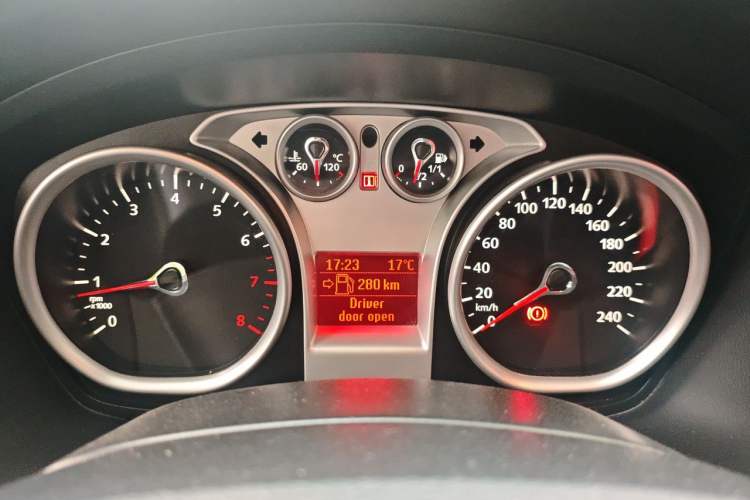 Used Ford Focus 2013 Hatchback Classic 1.8L Manual Base Model Instrument Cluster