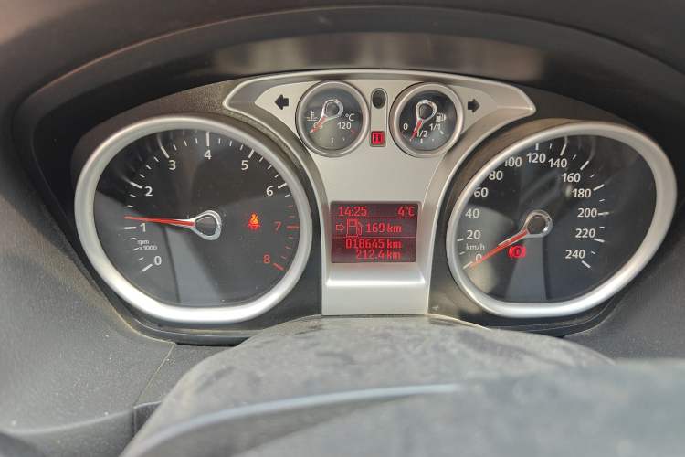 Used Ford Focus 2013 Hatchback Classic 1.8L Manual Base Model Instrument Cluster