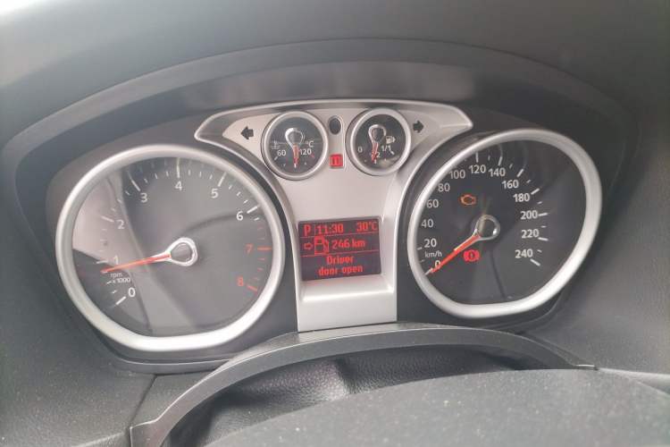 Used Ford Focus 2013 Hatchback Classic 1.8L Automatic Millionth Anniversary Edition Instrument Cluster