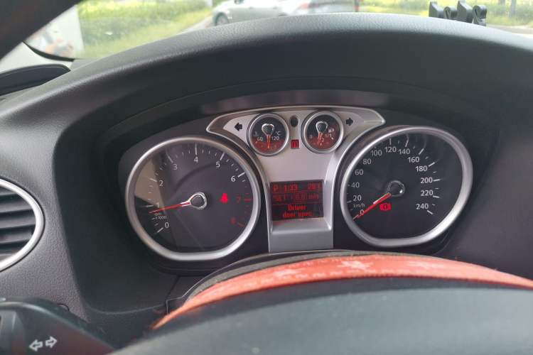 Used Ford Focus 2013 Hatchback Classic 1.8L Automatic Base Model Instrument Cluster