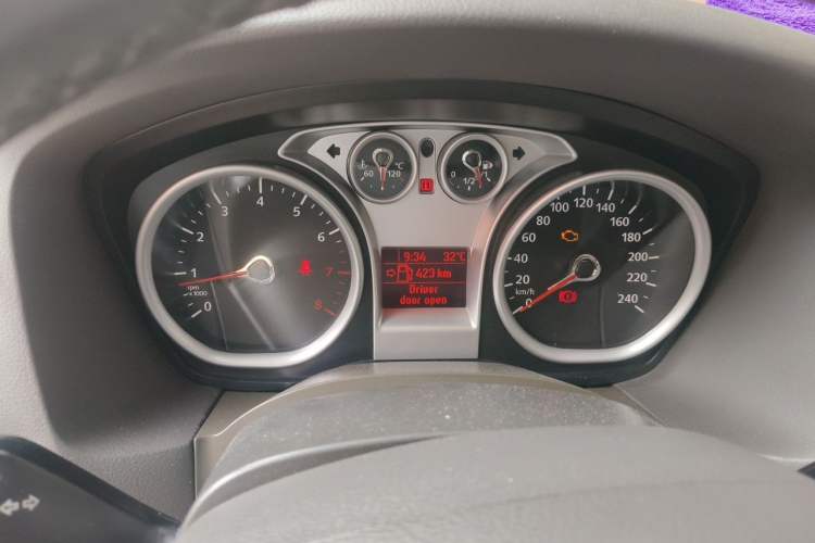 Used Ford Focus 2013 Sedan Classic 1.8L Automatic Fashion Edition Instrument Cluster