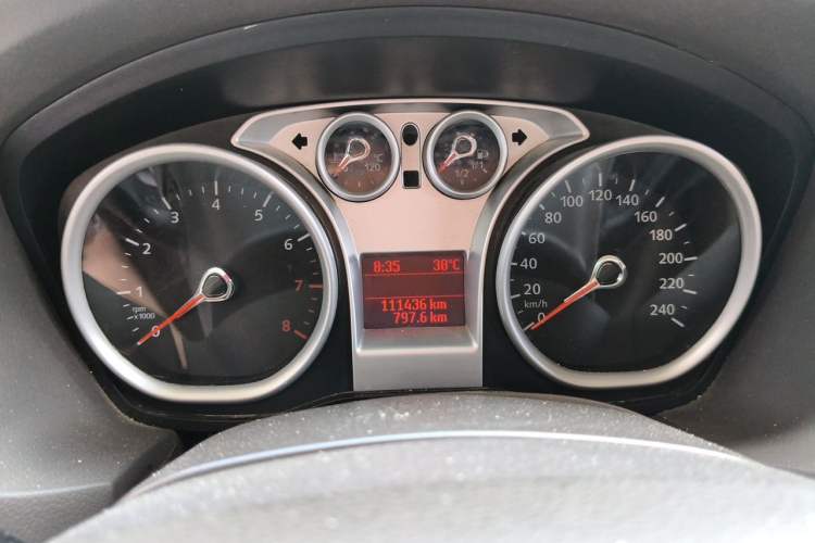 Used Ford Focus 2013 Sedan Classic 1.8L Automatic Fashion Edition Instrument Cluster