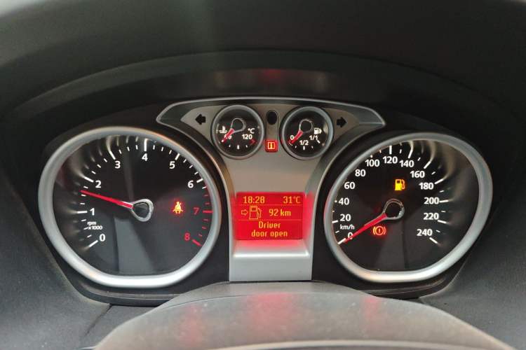 Used Ford Focus 2013 Hatchback Classic 1.8L Manual Base Model Instrument Cluster