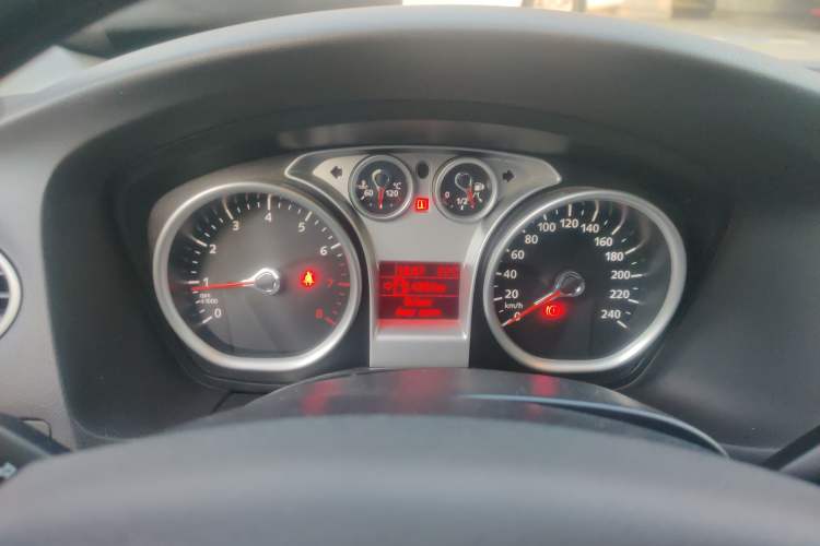 Used Ford Focus 2013 Hatchback Classic 1.8L Automatic Base Model Instrument Cluster