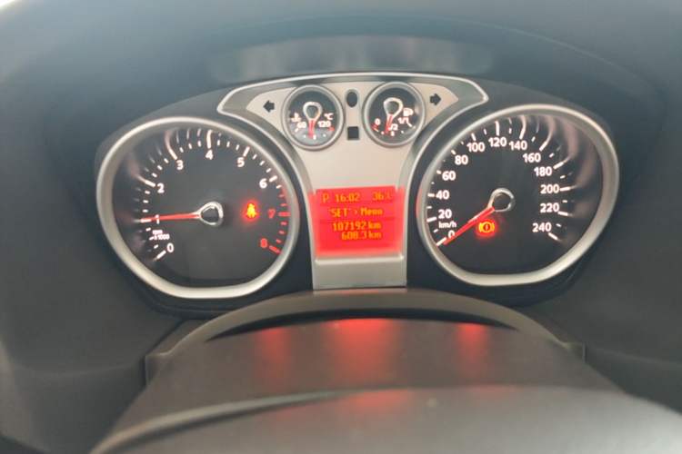 Used Ford Focus 2013 Sedan Classic 1.8L Automatic Fashion Edition Instrument Cluster