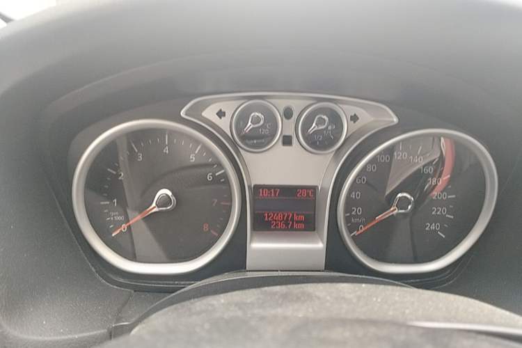 Used Ford Focus 2013 Hatchback Classic 1.8L Manual Base Model Instrument Cluster