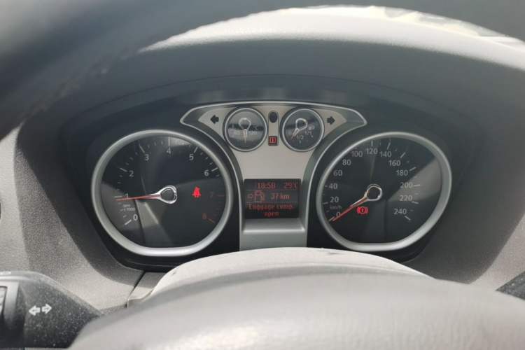 Used Ford Focus 2013 Hatchback Classic 1.8L Automatic Fashion Edition Instrument Cluster