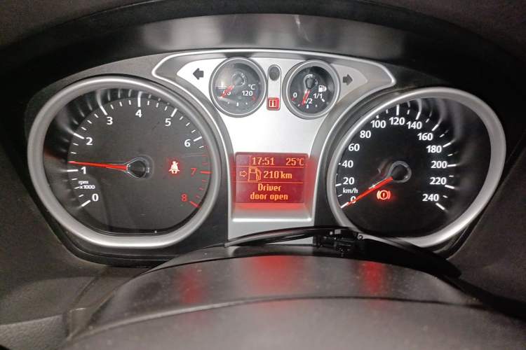 Used Ford Focus 2013 Hatchback Classic 1.8L Automatic Fashion Edition Instrument Cluster