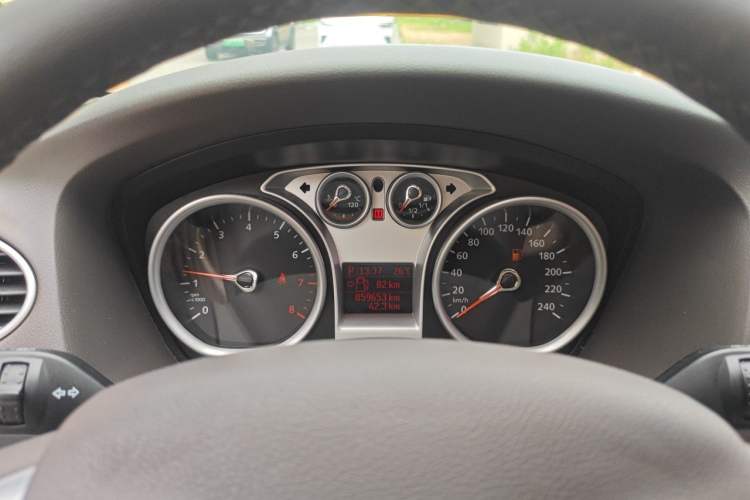 Used Ford Focus 2013 Hatchback Classic 1.8L Automatic Fashion Edition Instrument Cluster