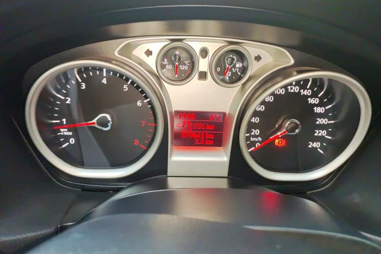 Used Ford Focus 2013 Hatchback Classic 1.8L Manual Base Model Instrument Cluster