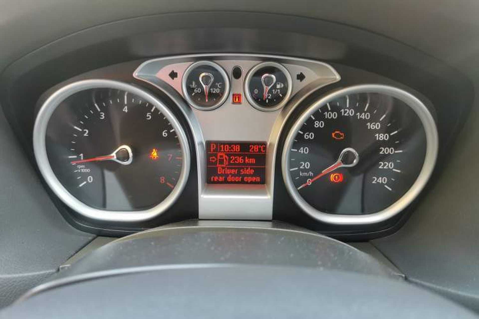 Used Ford Focus 2013 Sedan Classic 1.8L Automatic Fashion Edition Instrument Cluster