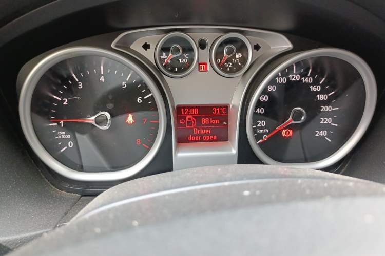 Used Ford Focus 2013 Hatchback Classic 1.8L Manual Base Model Instrument Cluster