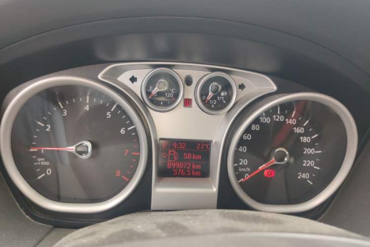 Used Ford Focus 2013 Sedan Classic 1.8L Automatic Fashion Edition Instrument Cluster