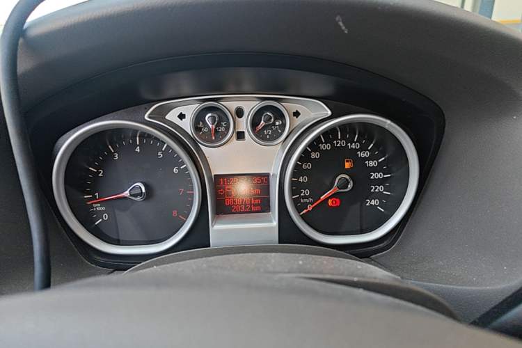 Used Ford Focus 2013 Sedan Classic 1.8L Manual Fashion Edition Instrument Cluster