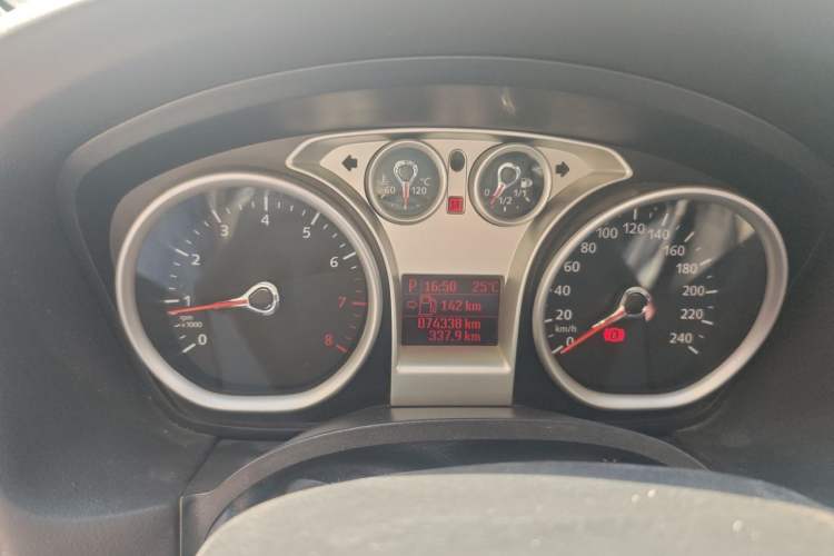 Used Ford Focus 2013 Hatchback Classic 1.8L Automatic Millionth Anniversary Edition Instrument Cluster