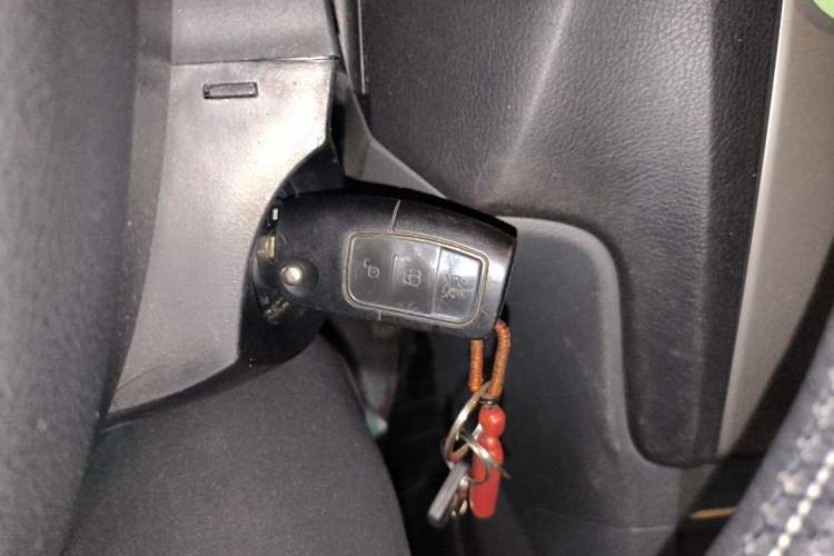 Used Ford Focus 2013 Hatchback Classic 1.8L Automatic Base Model Interior 1