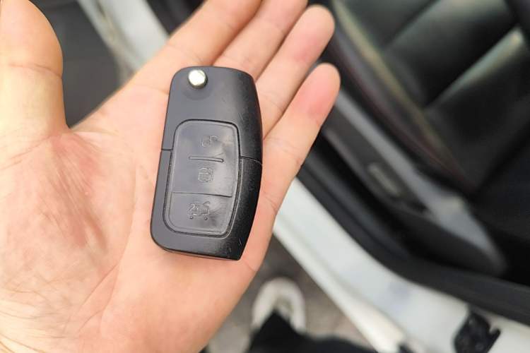 Used Ford Focus 2013 Hatchback Classic 1.8L Automatic Base Model Interior 1