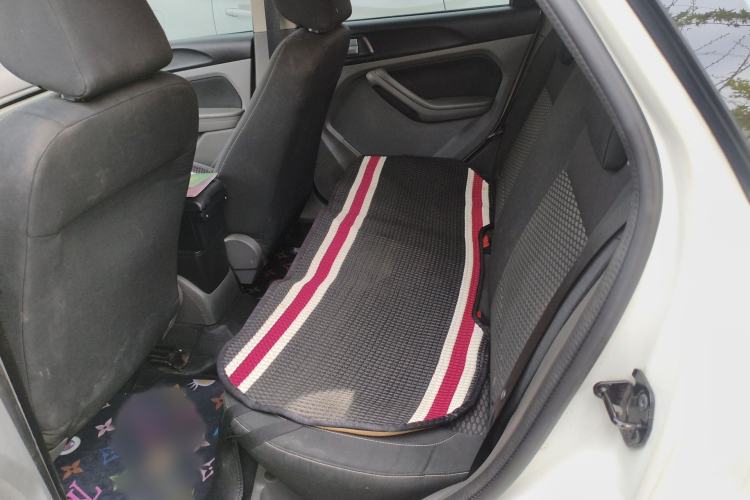 Used Ford Focus 2013 Hatchback Classic 1.8L Manual Base Model Interior 4