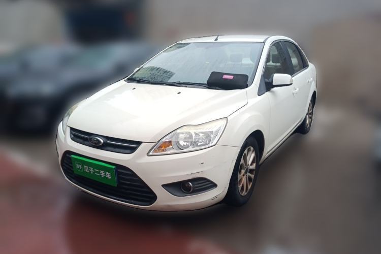 Used Ford Focus 2013 Sedan Classic 1.8L Manual Base Model Guazi used car, China used car export, Used car for sale, Used cars, Cheapest cars for sale