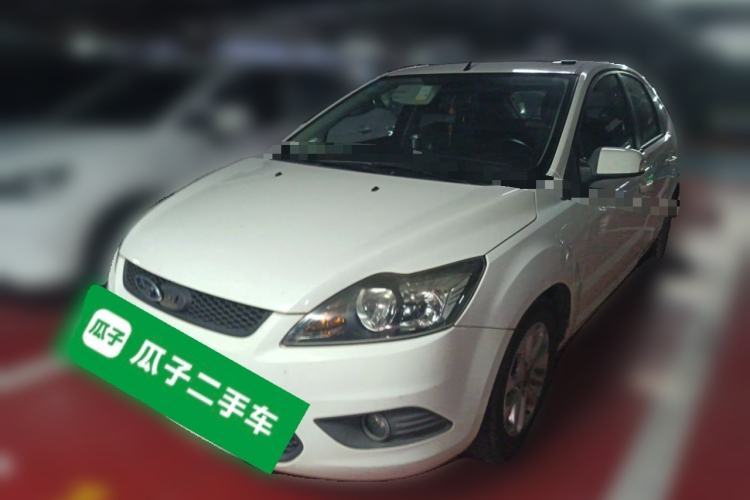 Used Ford Focus 2013 Hatchback Classic 1.8L Automatic Millionth Anniversary Edition Guazi used car, China used car export, Used car for sale, Used cars, Cheapest cars for sale