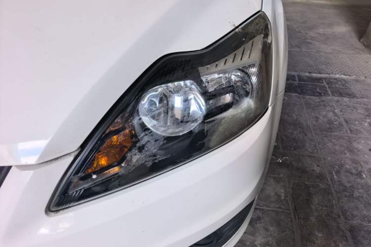 Used Ford Focus 2013 Hatchback Classic 1.8L Automatic Base Model Left Front Headlight