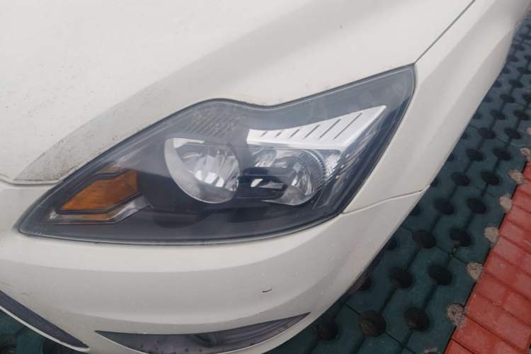 Used Ford Focus 2013 Hatchback Classic 1.8L Automatic Base Model Left Front Headlight