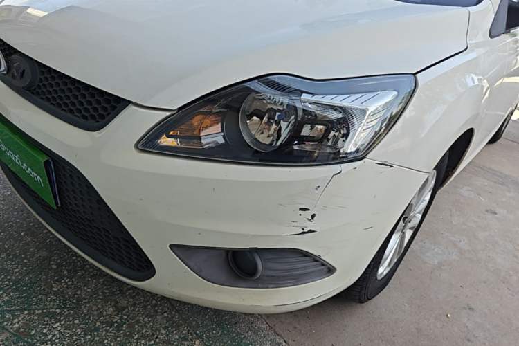 Used Ford Focus 2013 Hatchback Classic 1.8L Manual Base Model Left Front Headlight