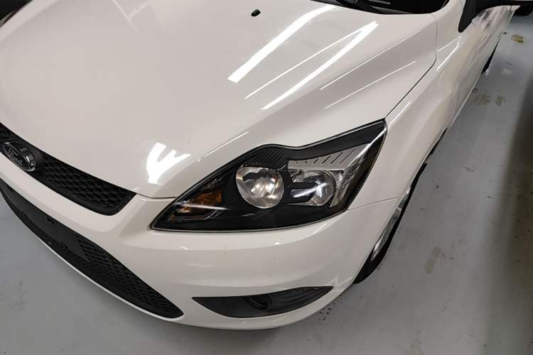 Used Ford Focus 2013 Hatchback Classic 1.8L Automatic Base Model Left Front Headlight
