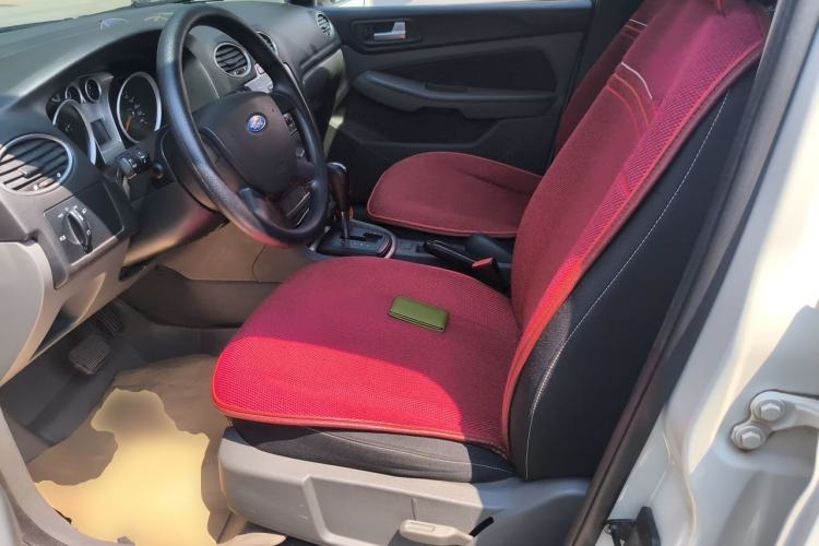 Used Ford Focus 2013 Hatchback Classic 1.8L Automatic Base Model Left Front Seat