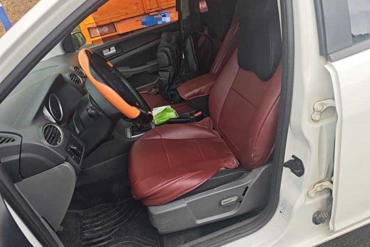 Used Ford Focus 2013 Hatchback Classic 1.8L Manual Base Model Left Front Seat