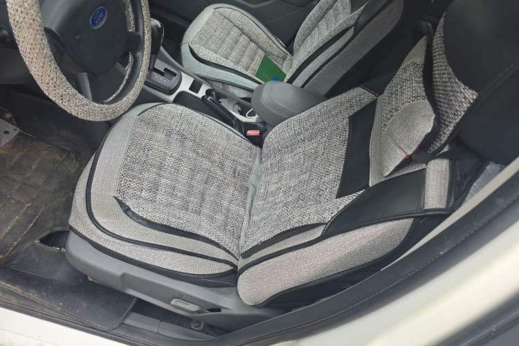 Used Ford Focus 2013 Hatchback Classic 1.8L Automatic Millionth Anniversary Edition Left Front Seat