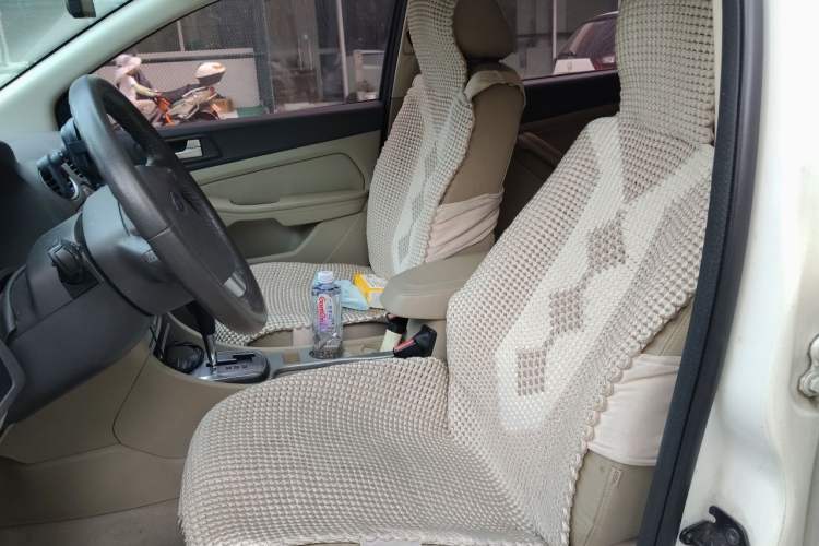 Used Ford Focus 2013 Hatchback Classic 1.8L Automatic Fashion Edition Left Front Seat