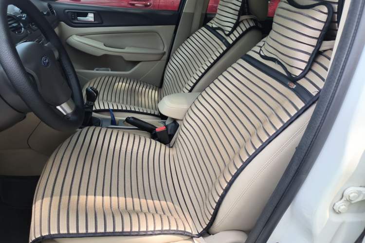 Used Ford Focus 2013 Hatchback Classic 1.8L Manual Fashion Edition Left Front Seat