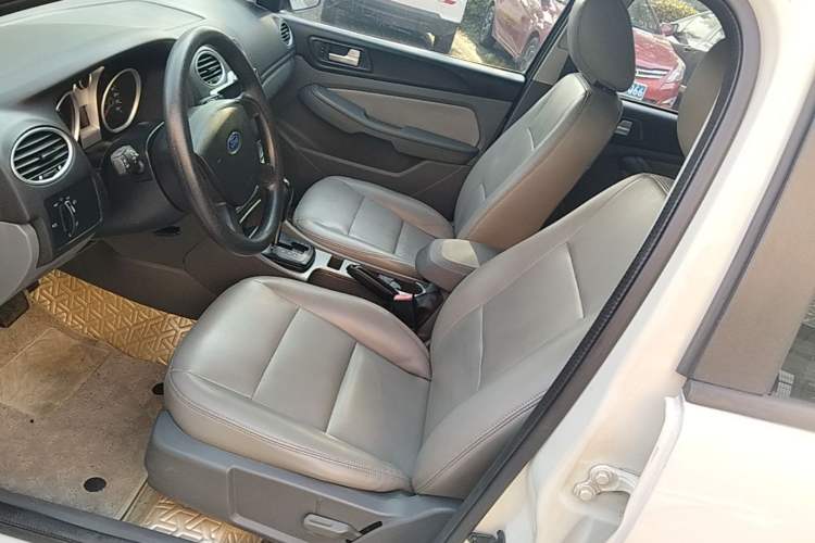 Used Ford Focus 2013 Hatchback Classic 1.8L Automatic Millionth Anniversary Edition Left Front Seat