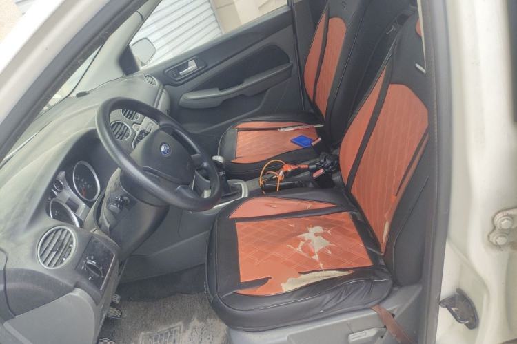 Used Ford Focus 2013 Hatchback Classic 1.8L Manual Base Model Left Front Seat