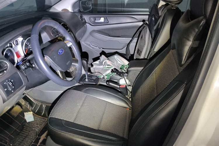 Used Ford Focus 2013 Hatchback Classic 1.8L Automatic Base Model Left Front Seat