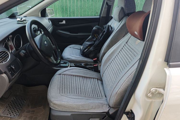 Used Ford Focus 2013 Hatchback Classic 1.8L Automatic Base Model Left Front Seat