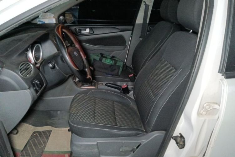 Used Ford Focus 2013 Hatchback Classic 1.8L Manual Base Model Left Front Seat