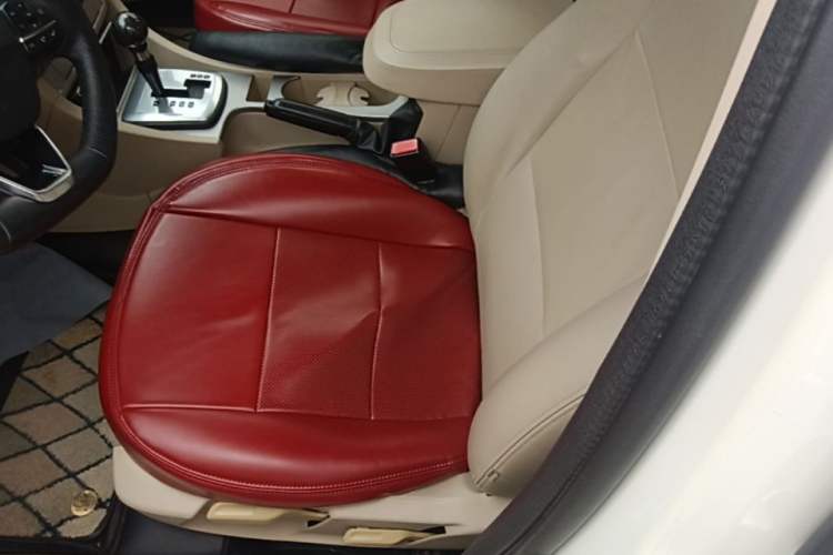 Used Ford Focus 2013 Hatchback Classic 1.8L Automatic Fashion Edition Left Front Seat