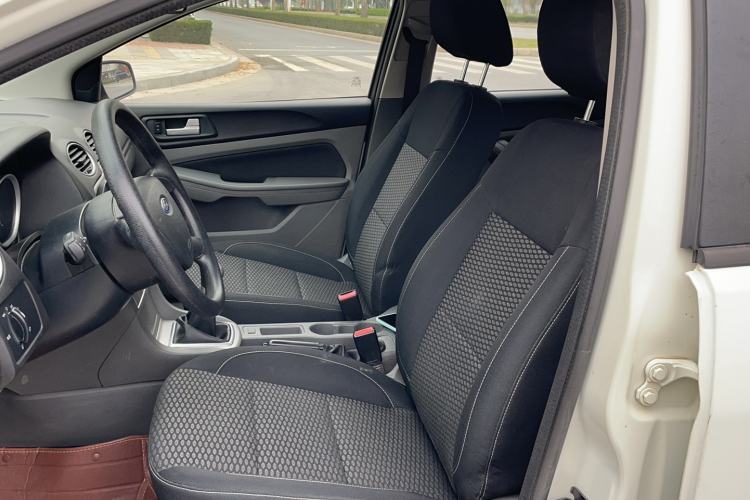 Used Ford Focus 2013 Hatchback Classic 1.8L Manual Base Model Left Front Seat