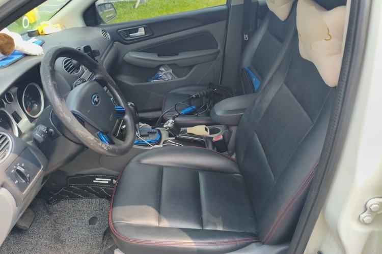 Used Ford Focus 2013 Hatchback Classic 1.8L Automatic Millionth Anniversary Edition Left Front Seat