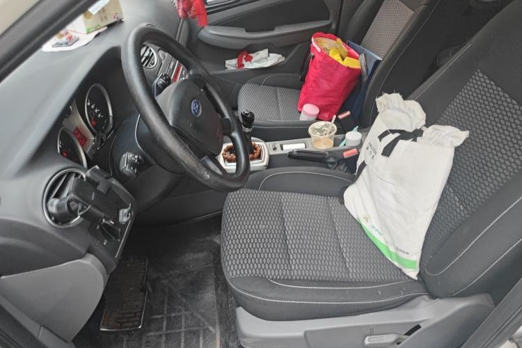 Used Ford Focus 2013 Hatchback Classic 1.8L Manual Base Model Left Front Seat